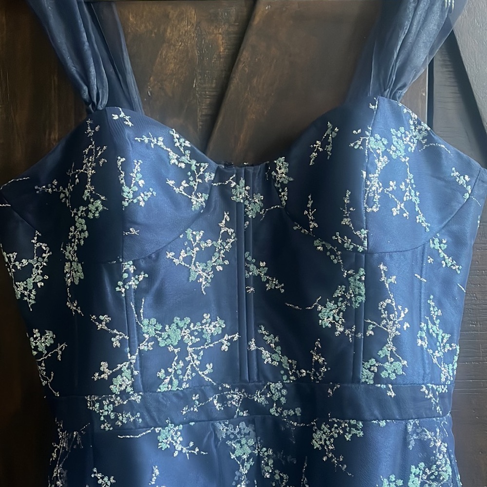 Junior Party Dress - Picture 2 of 5